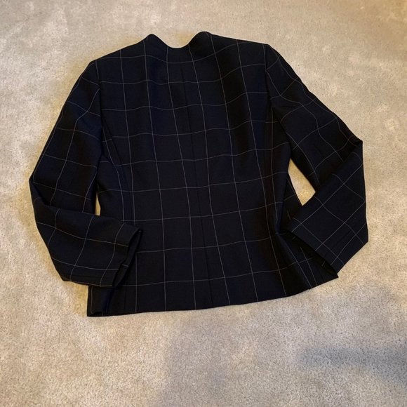 Kasper 2-Piece Suit - Jacket and Skirt Black Windowpane Design Size 8 - Picture 5 of 15